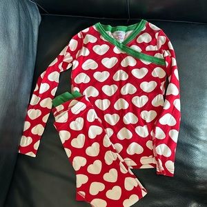 Hanna Andersson heart pajamas size 120